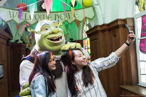 ENTER the Dreamworks Tours, Shrek's Adventure! London & SEALIFE London Competition to WIN a family ticket for each attraction!